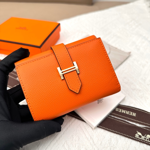 エルメス財布コピー背面デザイン